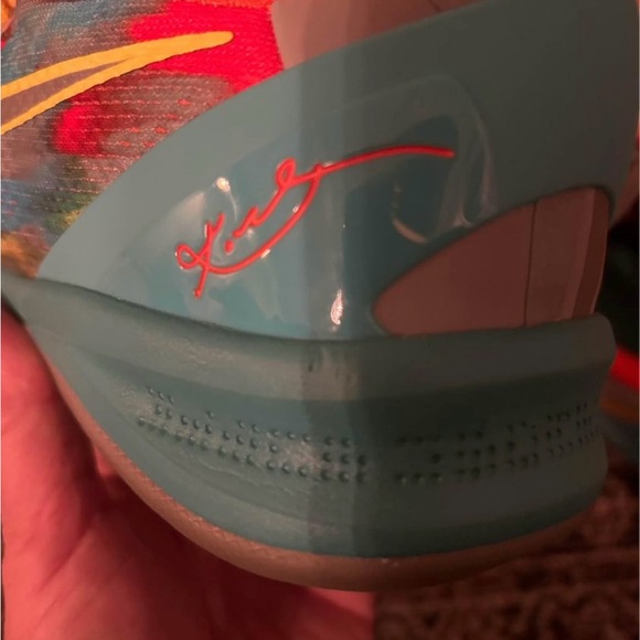 Nike Kobe 8 GC
Venice Beach (2013) - Picture 8 of 10